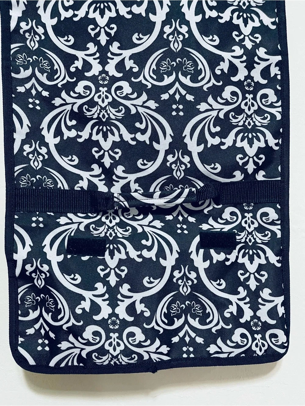 Hanging Jewelry & Accessory Storage Organizer Damask Pattern Folding Travel